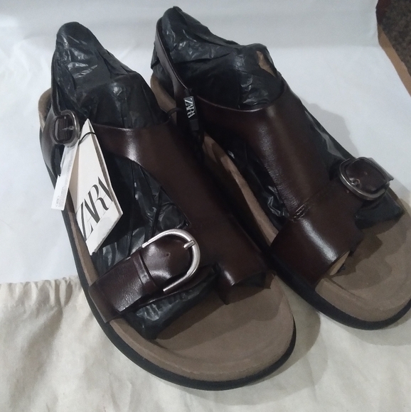 NWT Zara Flat Leather Sandals Sz 8/39 - Picture 9 of 10